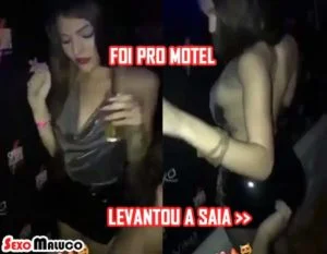 Ninfeta cheia de tesão na festa acabou no motel