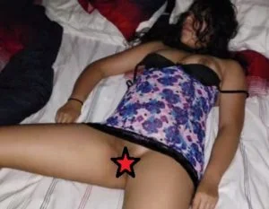 Namorada dormiu sem calcinha e levou pau