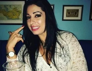 Monica Santhiago gostosa e rabuda no banheiro