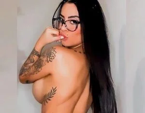 Jaiane Lima e amigas em live cheia de putaria