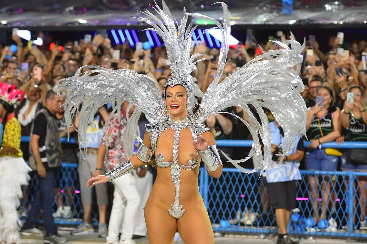 Paola Oliveira carnaval