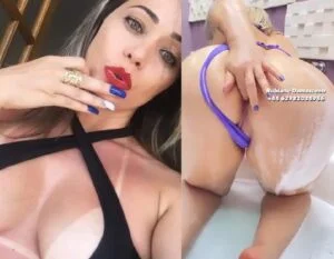 Rubiane Damasceno nua provocando na banheira