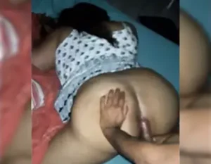 Ela nunca gemeu assim com o marido